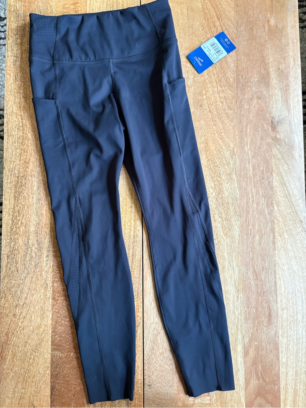 Brooks Black High-Waist Performance Leggings w Perforated Waistband nwt medium